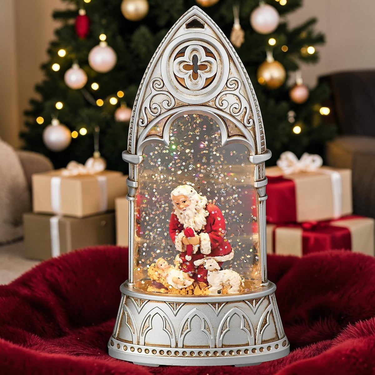 6.5" Kneeling Santa with Baby Jesus Water Globe